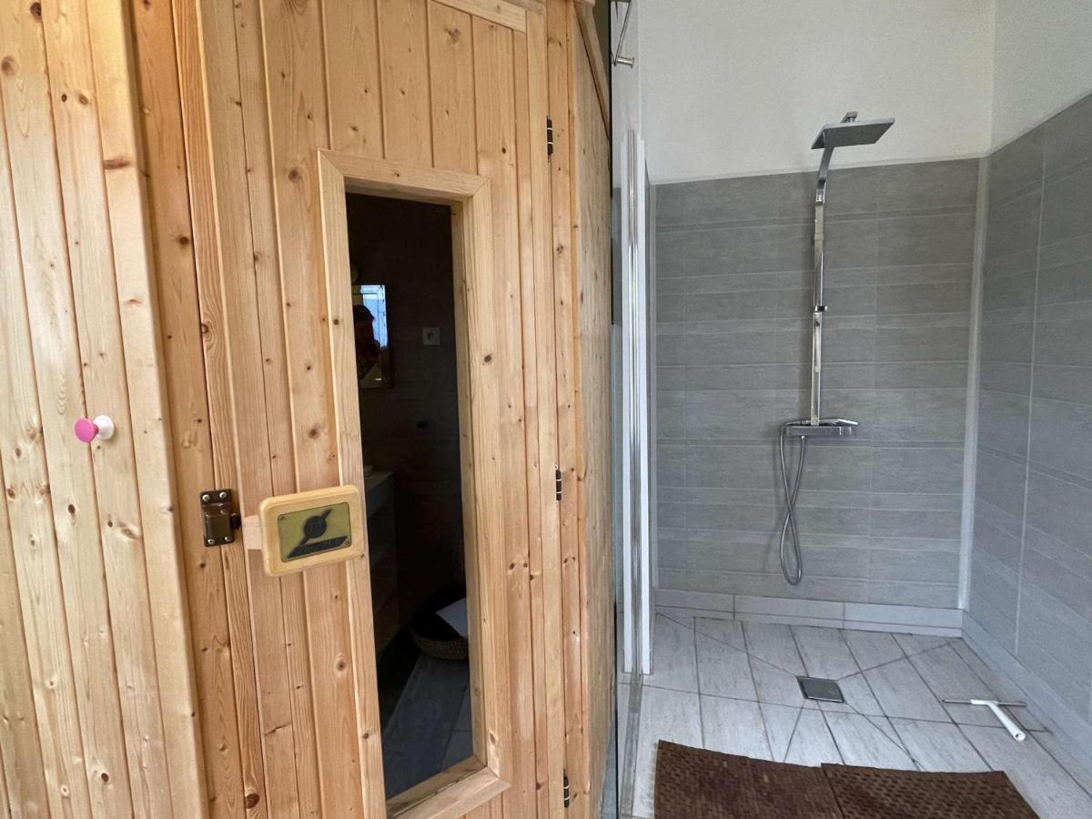 Maison Avec Jardin, Sauna Et Proche A Chatelaillon, 6 Couchages - Fr-1-246-600