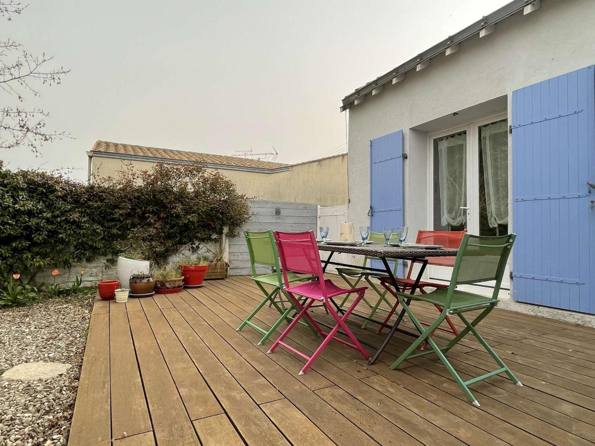 Maison Avec Jardin, Sauna Et Proche A Chatelaillon, 6 Couchages - Fr-1-246-600